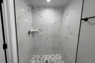 220 Montford Ave N, Baltimore, MD 21224 - Photo 8