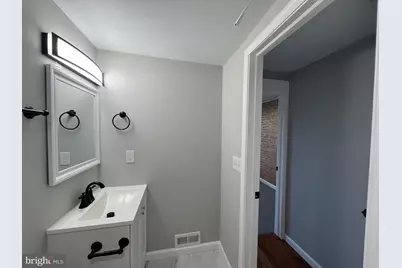 220 Montford Avenue N, Baltimore, MD 21224 - Photo 6