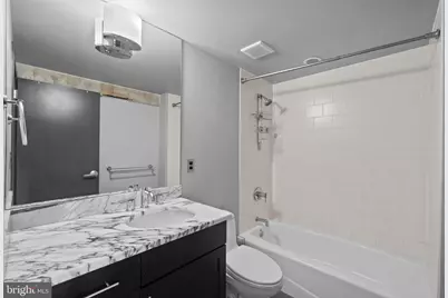 1200 Steuart Street #1119, Baltimore, MD 21230 - Photo 32