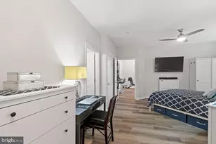 23 Pierside Dr, Baltimore, MD 21230 - Photo 22