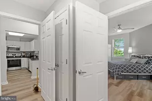 23 Pierside Dr, Baltimore, MD 21230 - Photo 28