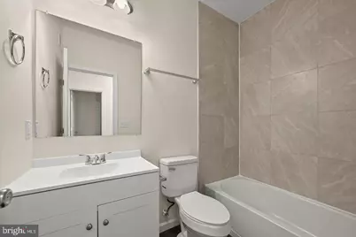 418 E 21st Street, Baltimore, MD 21218 - Photo 16