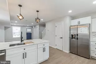 1221 E Oliver St, Baltimore, MD 21202 - Photo 10