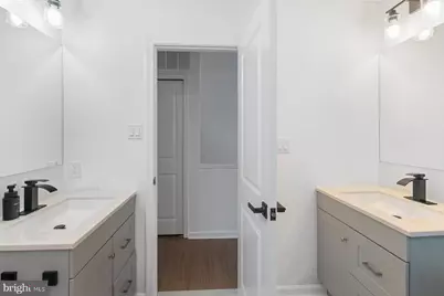 1221 E Oliver Street, Baltimore, MD 21202 - Photo 18