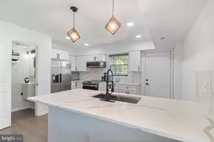 1221 E Oliver St, Baltimore, MD 21202 - Photo 6