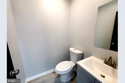 352 E University Parkway #3, Baltimore, MD 21218 - Photo 8