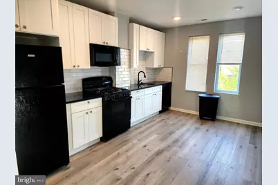 352 E University Parkway #3, Baltimore, MD 21218 - Photo 2