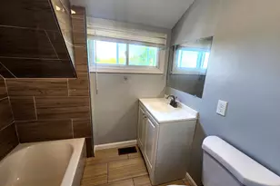 352 E University Pkwy, Baltimore, MD 21218 - Photo 14