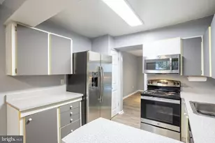 2835 Baneberry Ct, Baltimore, MD 21209 - Photo 12