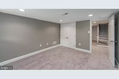 802 S Highland Avenue, Baltimore, MD 21224 - Photo 30