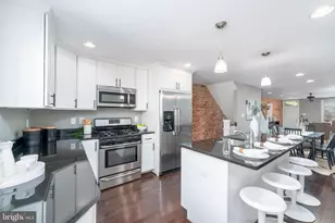 802 S Highland Ave, Baltimore, MD 21224 - Photo 10