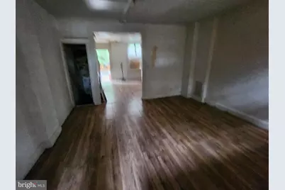 615 N Clinton Street, Baltimore, MD 21205 - Photo 4