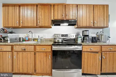 1021 N Caroline Street, Baltimore, MD 21205 - Photo 10