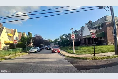 733 Lyndhurst Street, Baltimore, MD 21229 - Photo 6