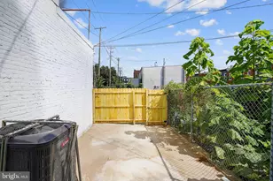 2512 E Monument St, Baltimore, MD 21205 - Photo 30