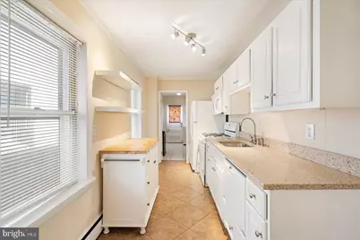 515 S Milton Avenue, Baltimore, MD 21224 - Photo 8