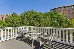 205 E 33rd St, Baltimore, MD 21218 - Photo 16