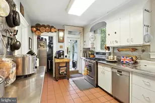 5721 Ridgedale Rd, Baltimore, MD 21209 - Photo 32