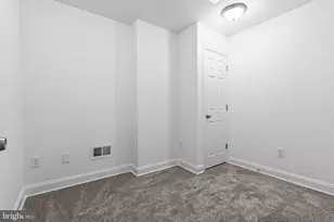 2415 E Madison St, Baltimore, MD 21205 - Photo 16