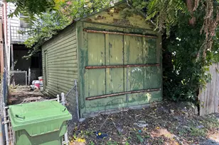 739 E 36th St, Baltimore, MD 21218 - Photo 14