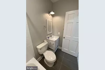 325 E 21st Street, Baltimore, MD 21218 - Photo 22
