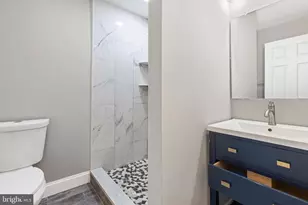 3725 Overview Rd, Baltimore, MD 21215 - Photo 12