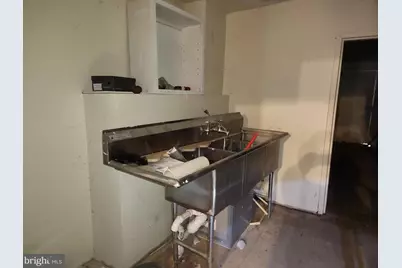 526 N Chester Street, Baltimore, MD 21205 - Photo 6