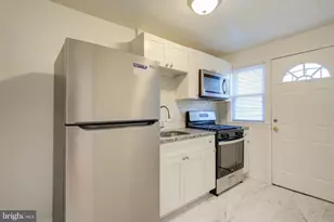 3770 Ravenwood Ave, Baltimore, MD 21213 - Photo 8