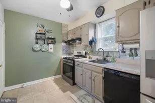 6402 Moyer Ave, Baltimore, MD 21206 - Photo 12