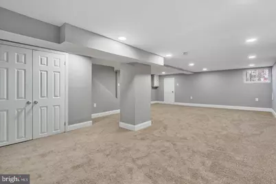 327 Lyndhurst Street, Baltimore, MD 21229 - Photo 34