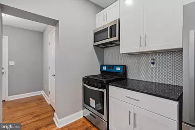 327 Lyndhurst Street, Baltimore, MD 21229 - Photo 18