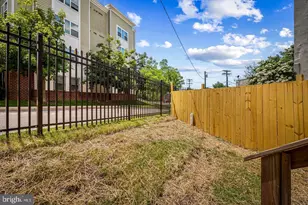 1605 Clifton Ave, Baltimore, MD 21217 - Photo 18