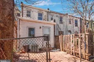 647 S Pulaski St, Baltimore, MD 21223 - Photo 30