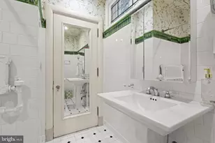 700 Washington Pl, Baltimore, MD 21201 - Photo 30