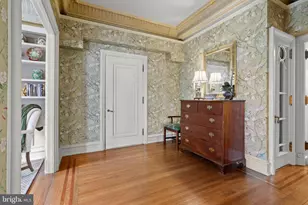 700 Washington Pl, Baltimore, MD 21201 - Photo 6