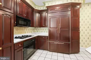 700 Washington Pl, Baltimore, MD 21201 - Photo 18