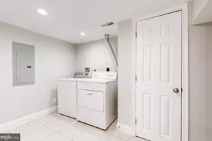 422 N Luzerne Ave, Baltimore, MD 21224 - Photo 30