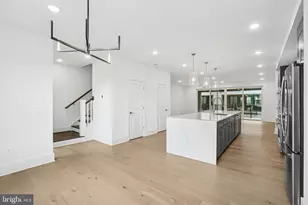 120B Locke St Mews, Baltimore, MD 21230 - Photo 8