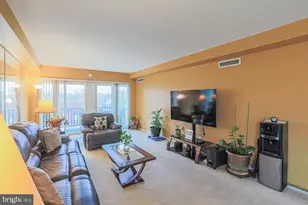 3601 Clarks Ln, Baltimore, MD 21215 - Photo 16