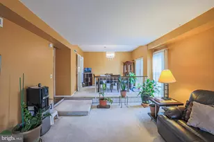 3601 Clarks Ln, Baltimore, MD 21215 - Photo 10