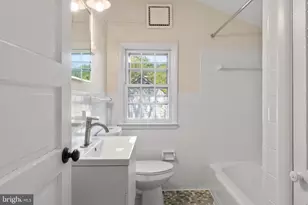 2305 Pickwick Rd, Baltimore, MD 21207 - Photo 14