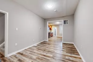 2710 The Alameda, Baltimore, MD 21218 - Photo 6