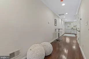 911 S Curley St, Baltimore, MD 21224 - Photo 8