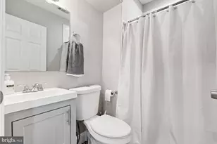 831 E 33rd St, Baltimore, MD 21218 - Photo 14