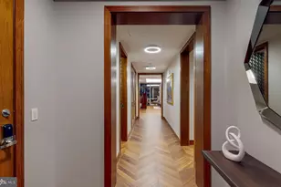 300 International Drive, Baltimore, MD 21202 - Photo 2