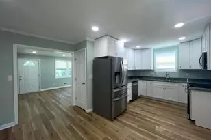 3801 Parkside Dr, Baltimore, MD 21206 - Photo 4