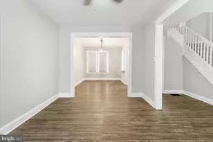 319 Lyndhurst St, Baltimore, MD 21229 - Photo 10