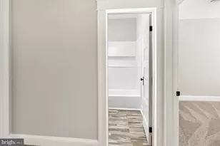 319 Lyndhurst St, Baltimore, MD 21229 - Photo 20