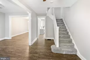 319 Lyndhurst St, Baltimore, MD 21229 - Photo 6