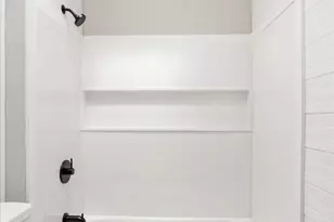 319 Lyndhurst St, Baltimore, MD 21229 - Photo 22